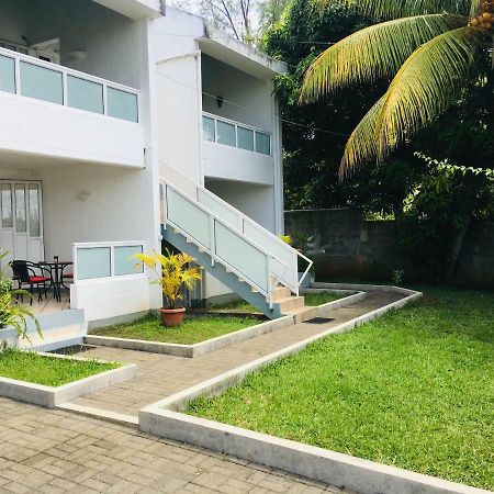 Les Gentilhommieres Guest House Trou aux Biches Bagian luar foto