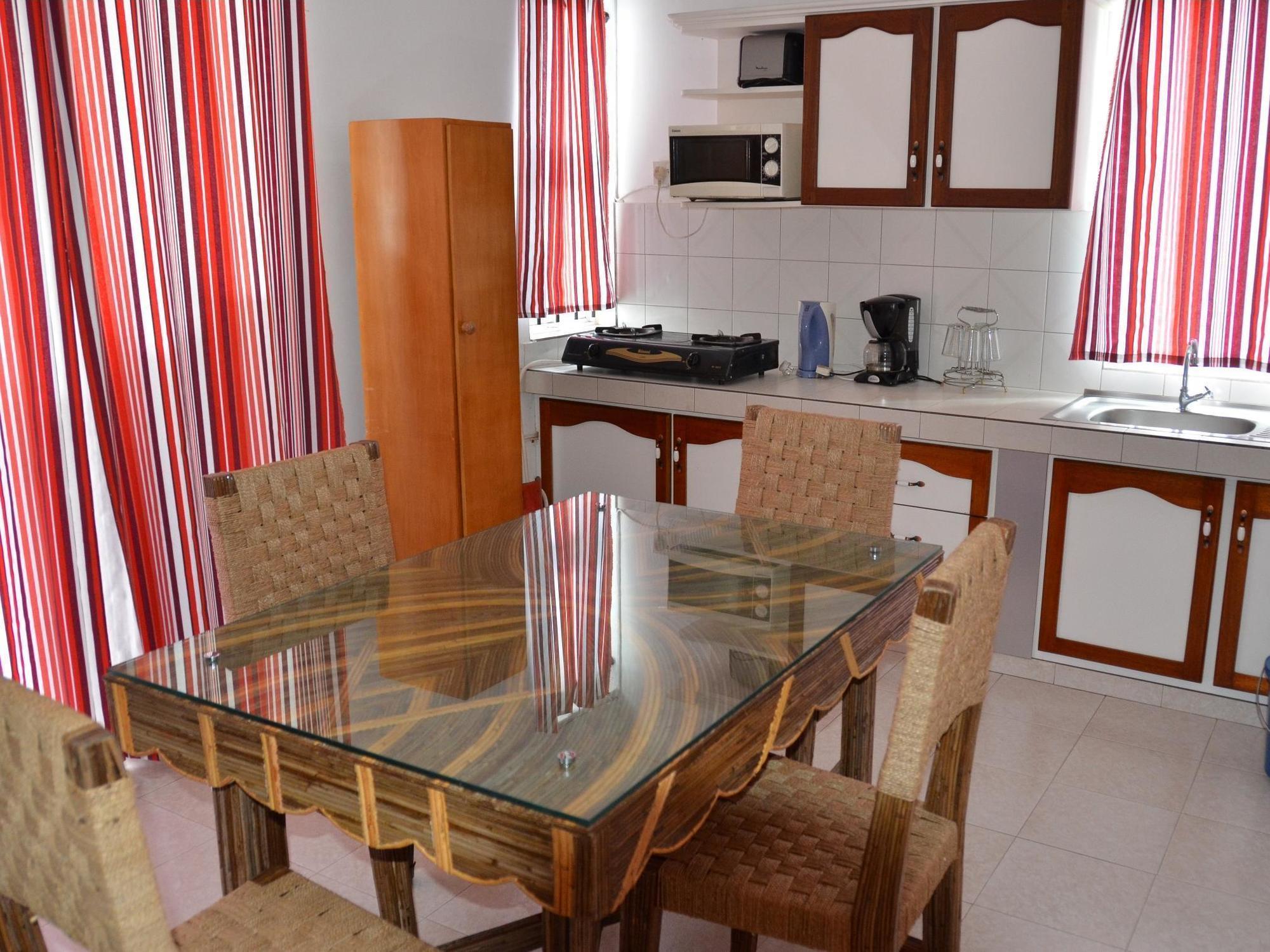 Les Gentilhommieres Guest House Trou aux Biches Bagian luar foto
